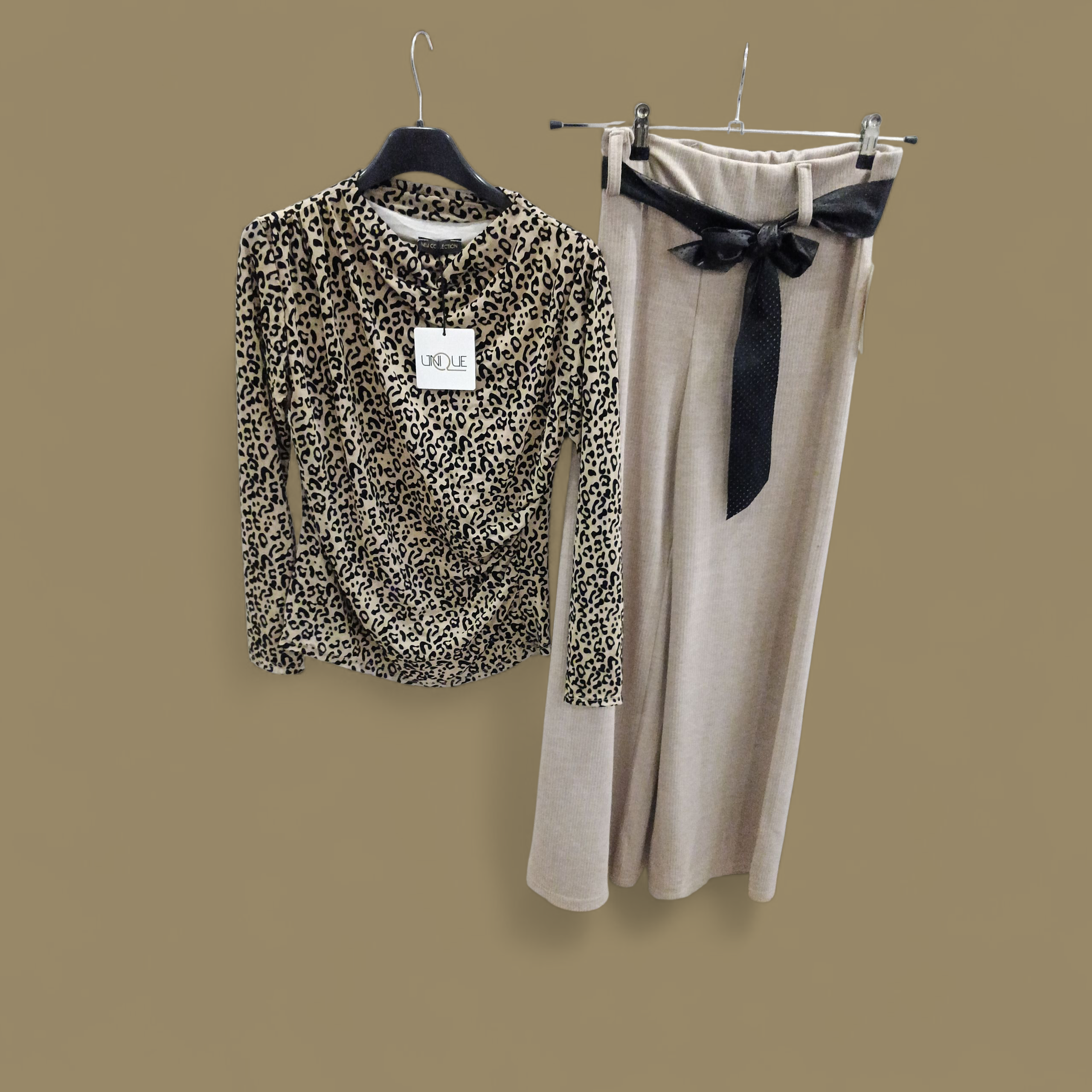 Maglia con pantalone palazzo