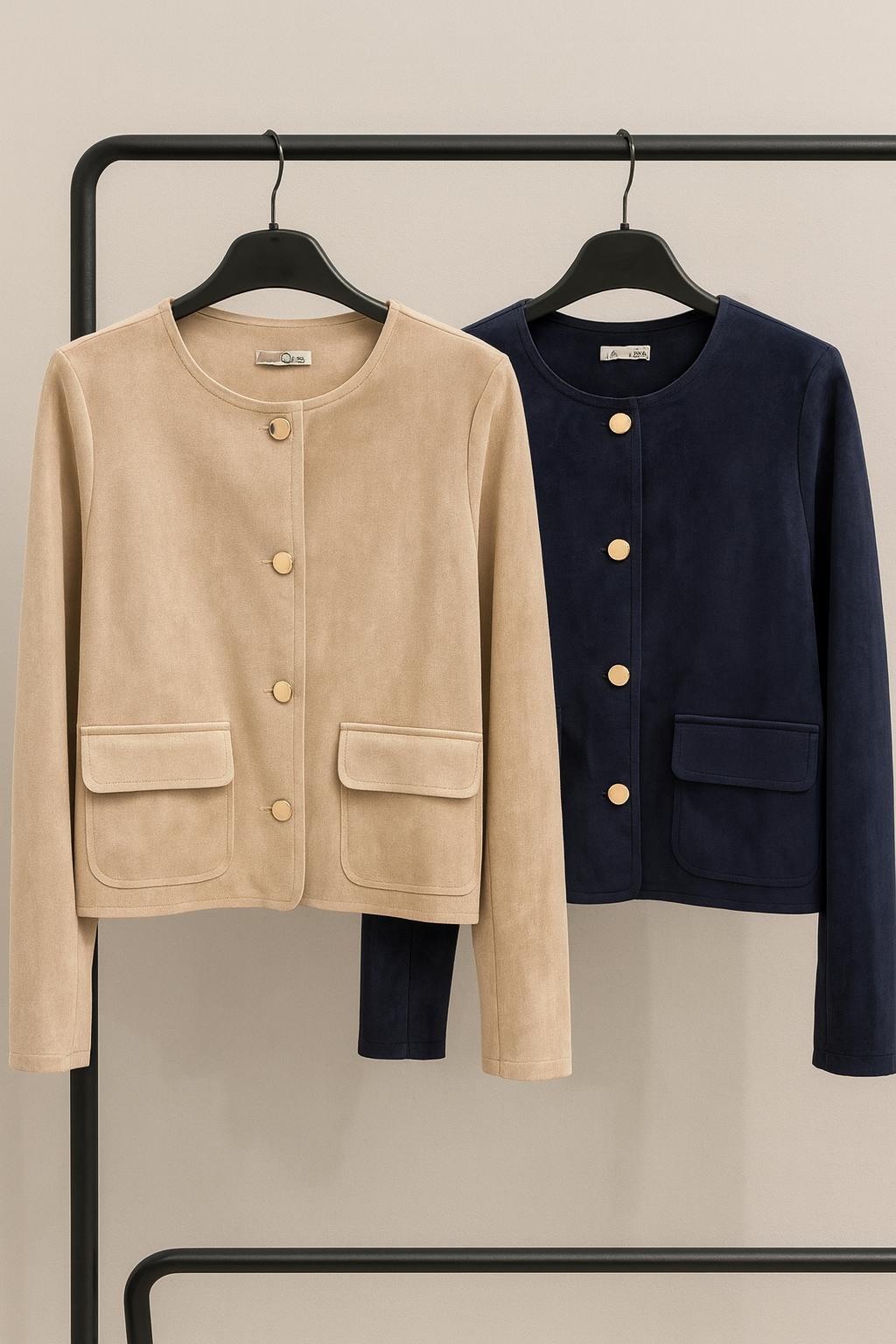 Giacca in Suédine con Bottoni Oro e Tasche